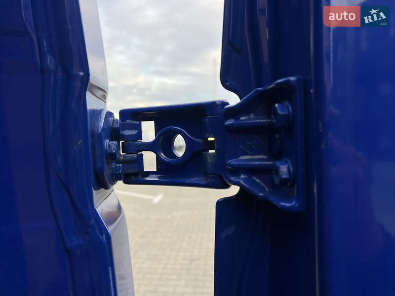 Вантажний фургон Renault Master 2020 в Дубні