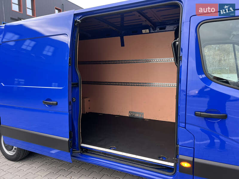 Вантажний фургон Renault Master 2020 в Дубні