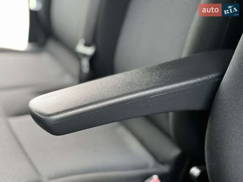 Вантажний фургон Renault Master 2020 в Дубні