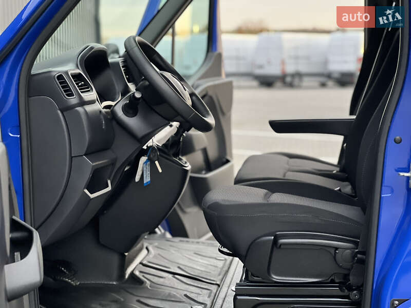 Вантажний фургон Renault Master 2020 в Дубні