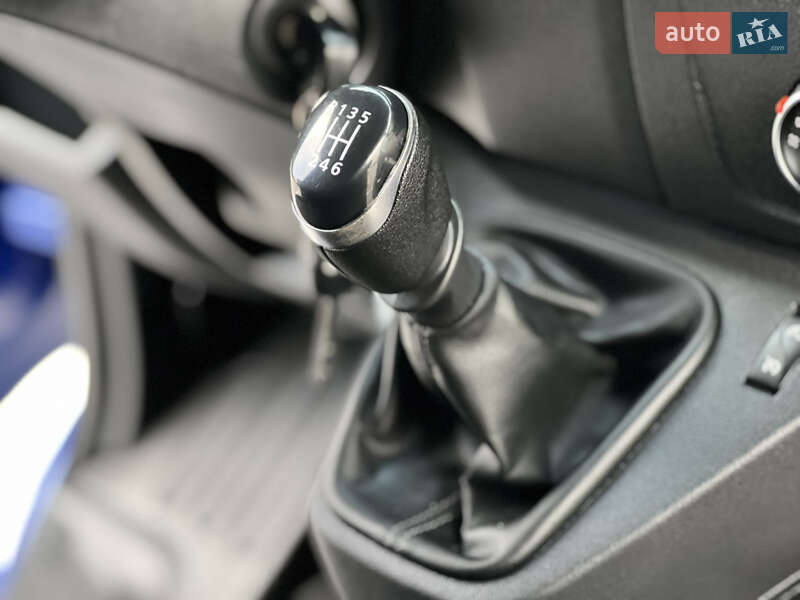 Вантажний фургон Renault Master 2020 в Дубні