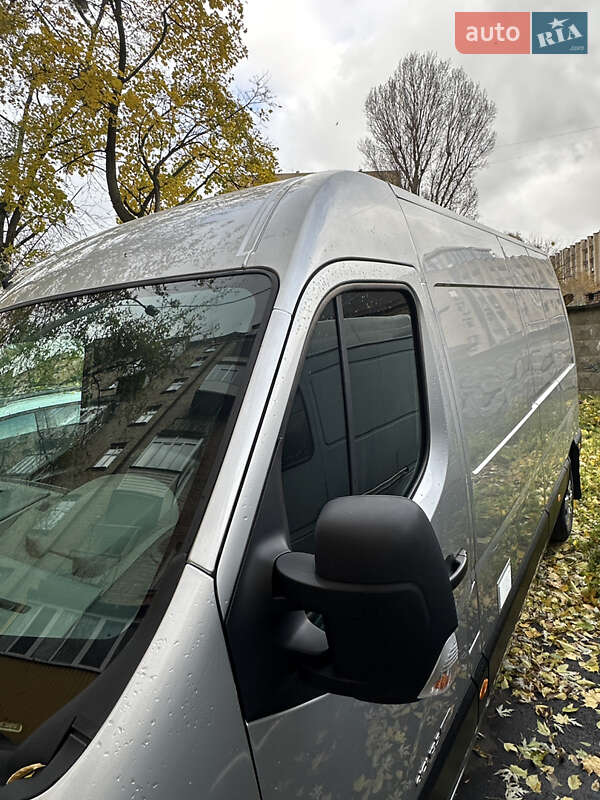 Грузовой фургон Renault Master 2015 в Киеве