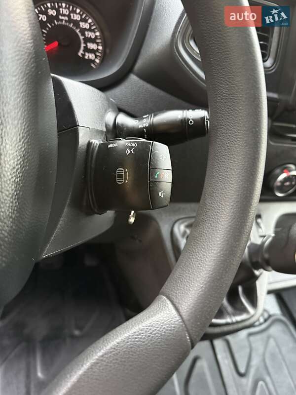 Грузовой фургон Renault Master 2021 в Киеве