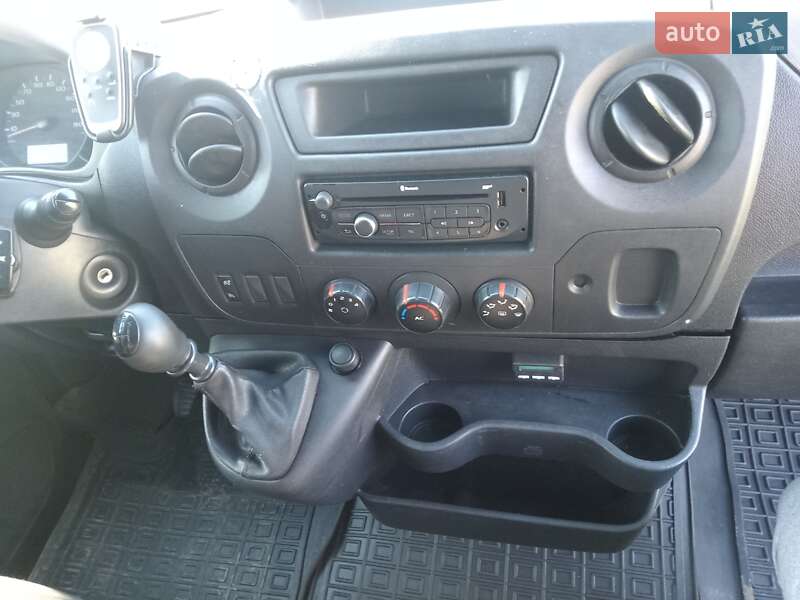 Вантажний фургон Renault Master 2014 в Володимирі