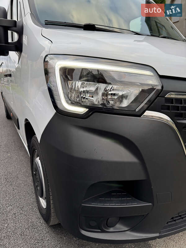 Грузовой фургон Renault Master 2022 в Ивано-Франковске