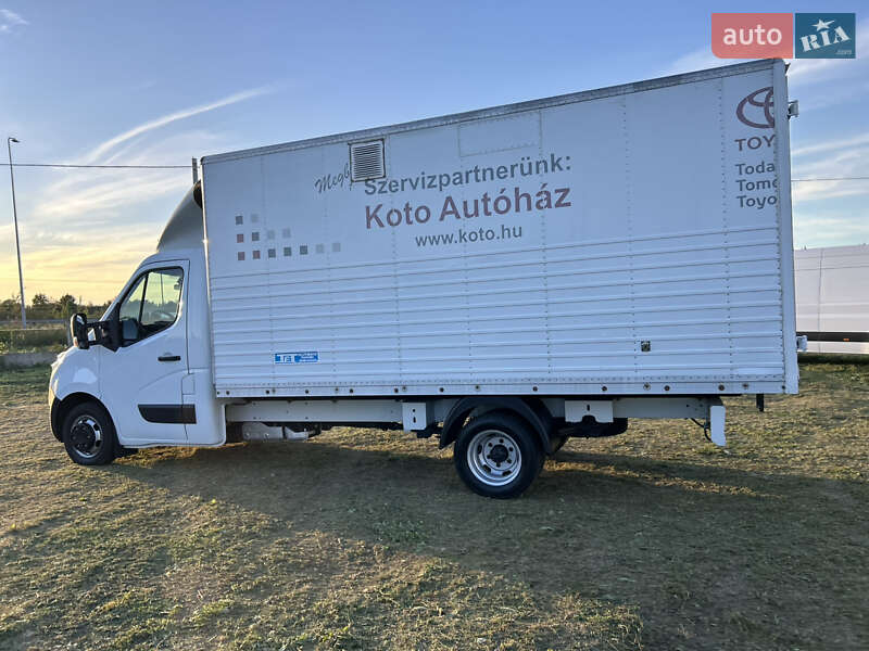 Грузовой фургон Renault Master 2018 в Стрые