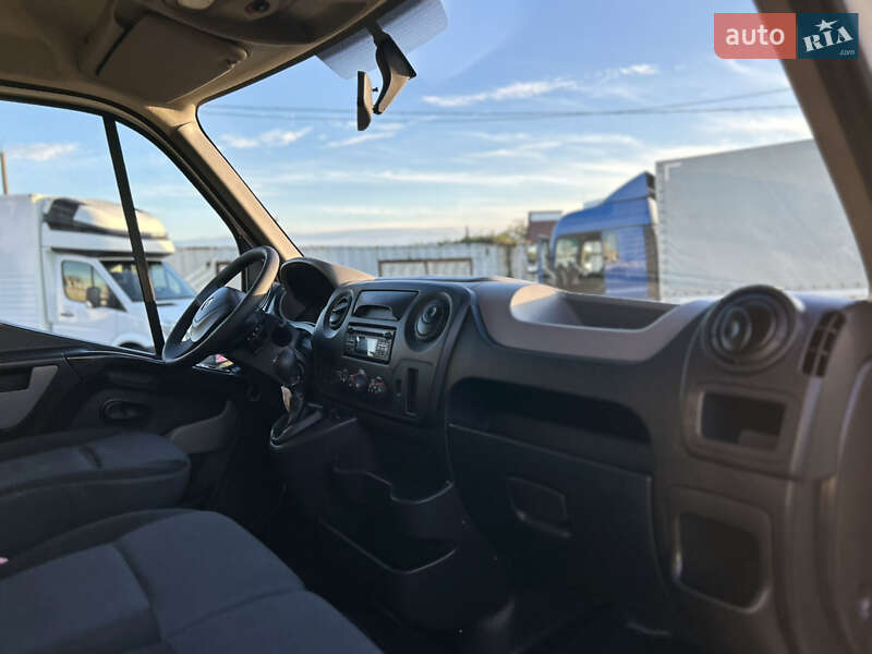 Грузовой фургон Renault Master 2018 в Стрые