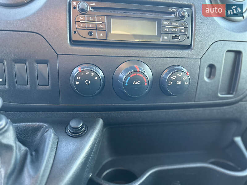 Грузовой фургон Renault Master 2018 в Стрые