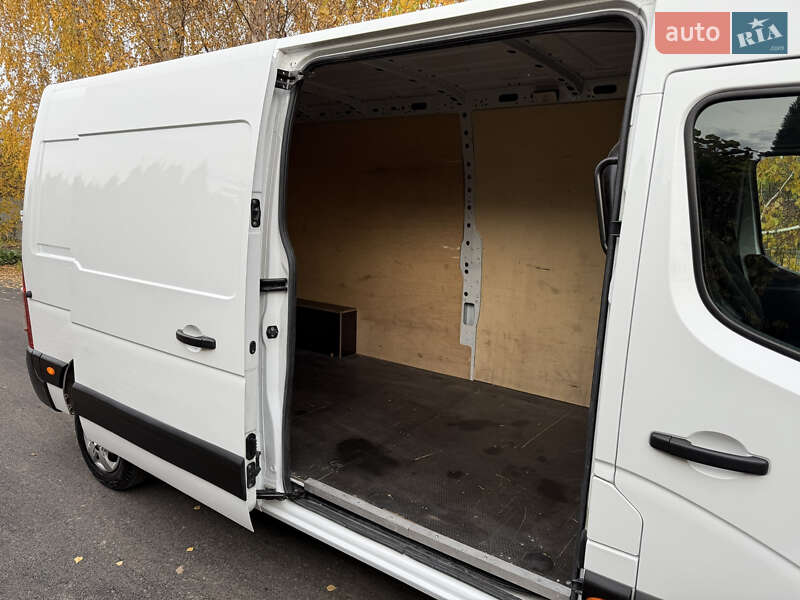 Вантажний фургон Renault Master 2023 в Луцьку