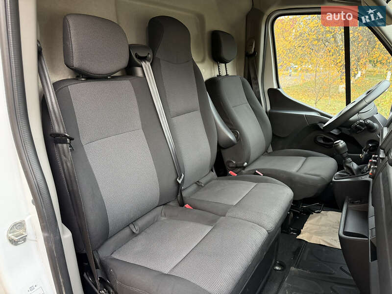 Вантажний фургон Renault Master 2023 в Луцьку