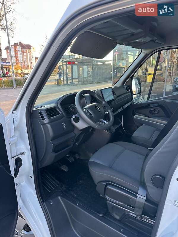 Грузовой фургон Renault Master 2022 в Киеве