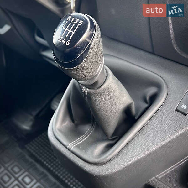 Вантажний фургон Renault Master 2020 в Києві