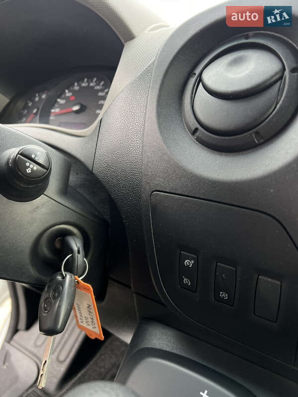 Грузовой фургон Renault Master 2017 в Луцке