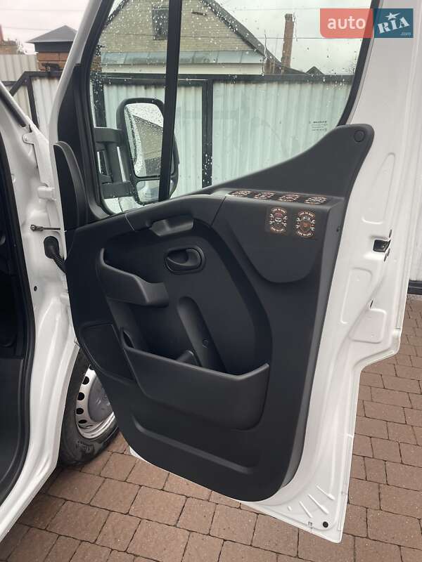 Тентований Renault Master 2022 в Ковелі