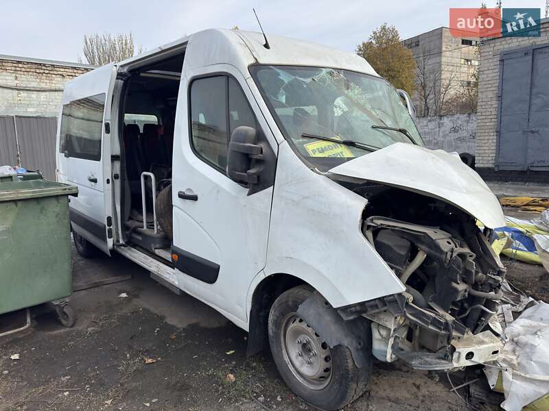 Мікроавтобус Renault Master 2013 в Дніпрі