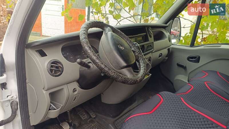 Минивэн Renault Master 2005 в Звенигородке