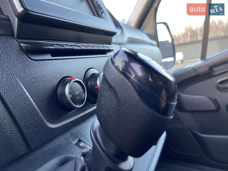 Вантажний фургон Renault Master 2022 в Києві