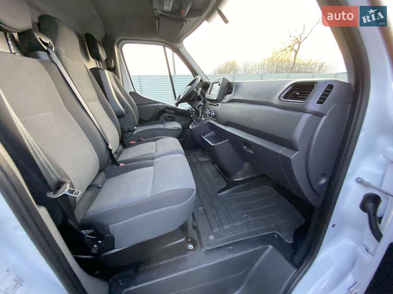Вантажний фургон Renault Master 2022 в Києві