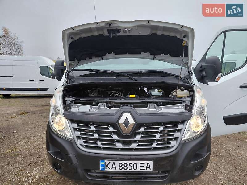Грузовой фургон Renault Master 2016 в Ивано-Франковске