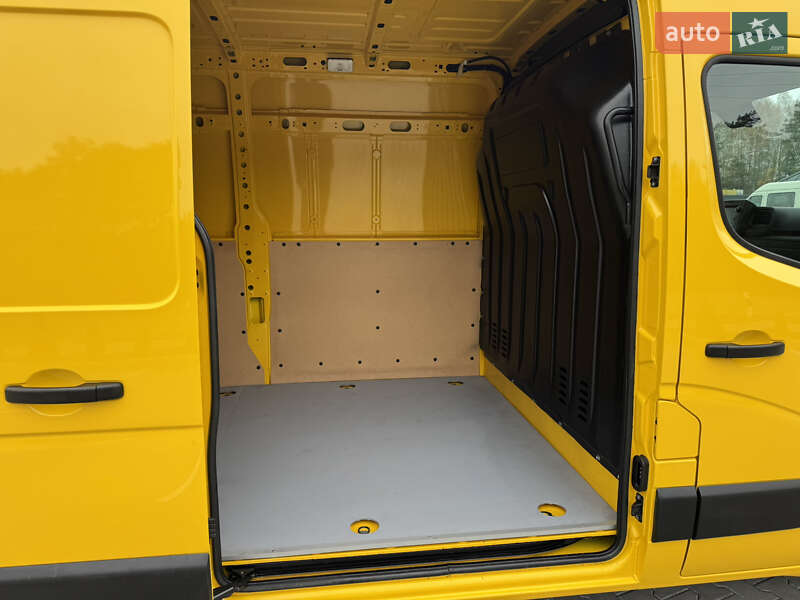 Вантажний фургон Renault Master 2021 в Ковелі