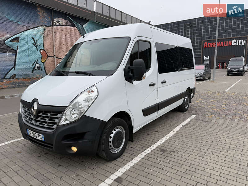 Мінівен Renault Master 2015 в Луцьку