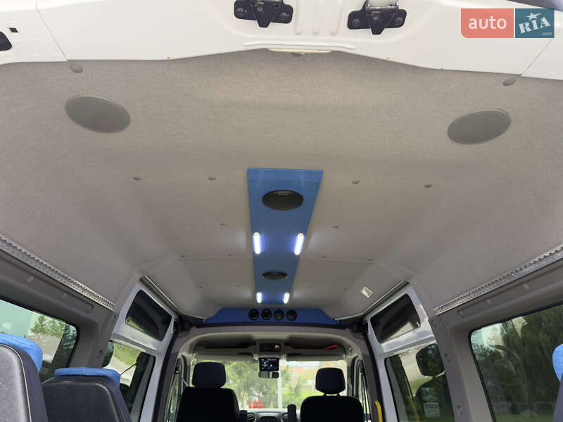 Мінівен Renault Master 2015 в Луцьку