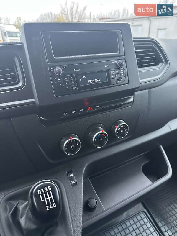 Грузовой фургон Renault Master 2021 в Луцке