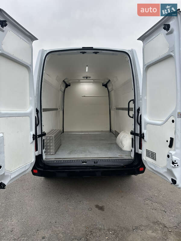 Грузовой фургон Renault Master 2021 в Луцке