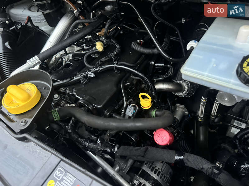 Другие грузовики Renault Master 2016 в Ровно