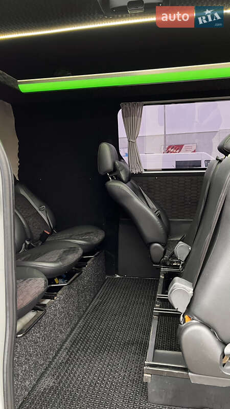 Минивэн Renault Master 2016 в Ивано-Франковске