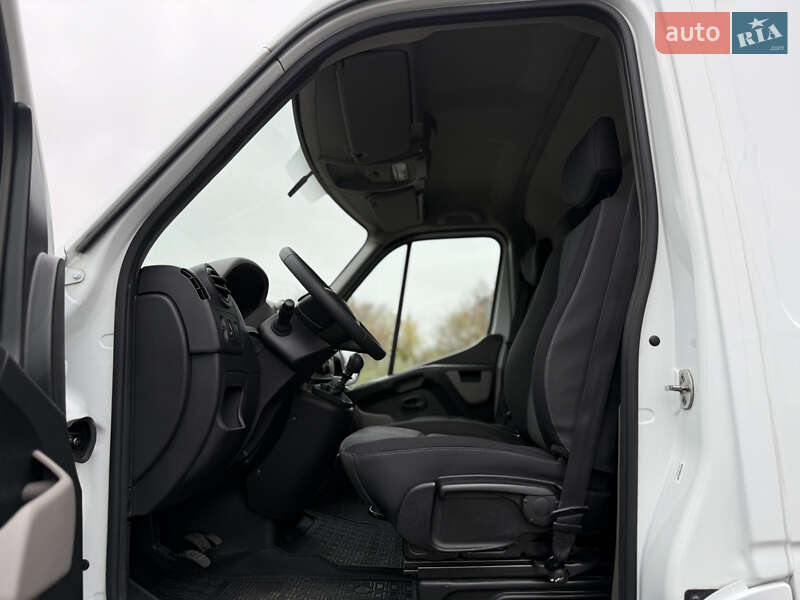 Грузовой фургон Renault Master 2017 в Новомосковске