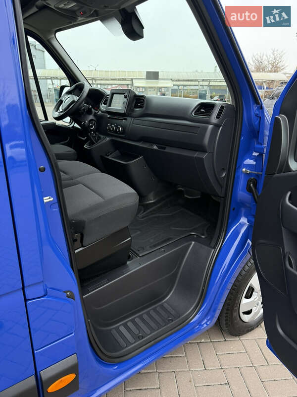Грузовой фургон Renault Master 2023 в Киеве