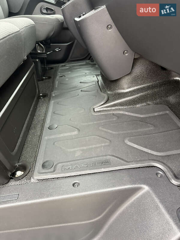 Грузовой фургон Renault Master 2023 в Киеве