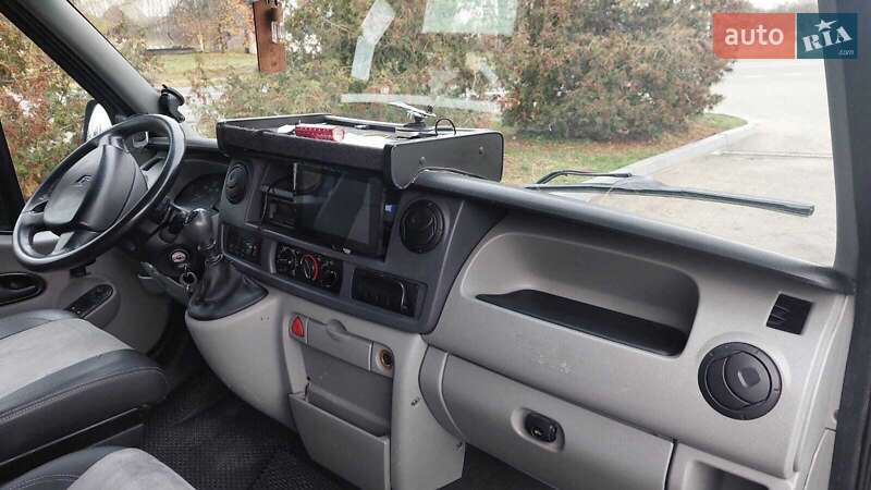 Мінівен Renault Master 2005 в Володимирі фото 8 Мінівен Renault Master 2005 в Володимирі