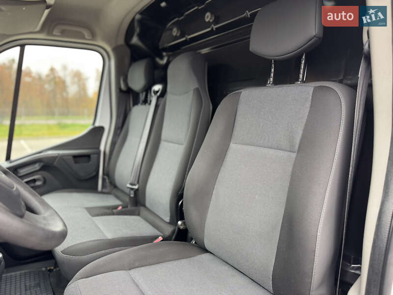 Вантажний фургон Renault Master 2019 в Дубні