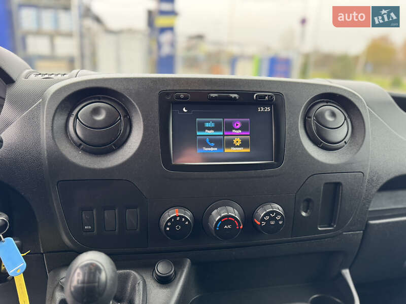 Вантажний фургон Renault Master 2019 в Дубні