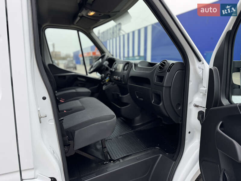 Вантажний фургон Renault Master 2019 в Дубні