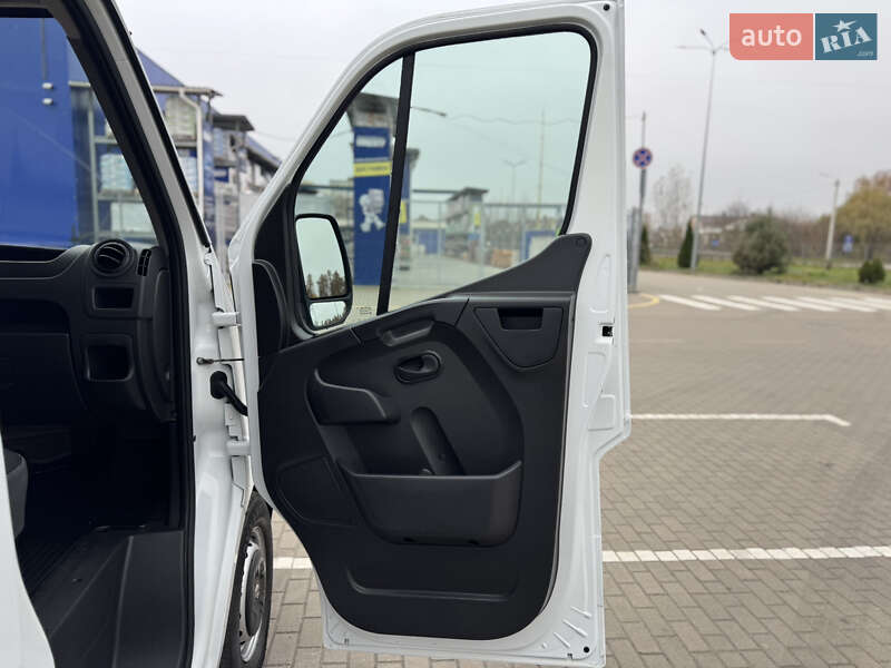 Вантажний фургон Renault Master 2019 в Дубні
