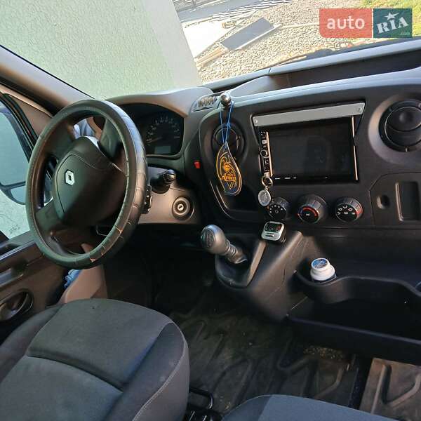 Мінівен Renault Master 2015 в Снятині