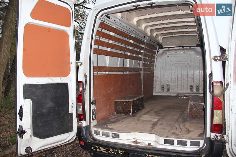 Грузовой фургон Renault Master 2014 в Чернигове