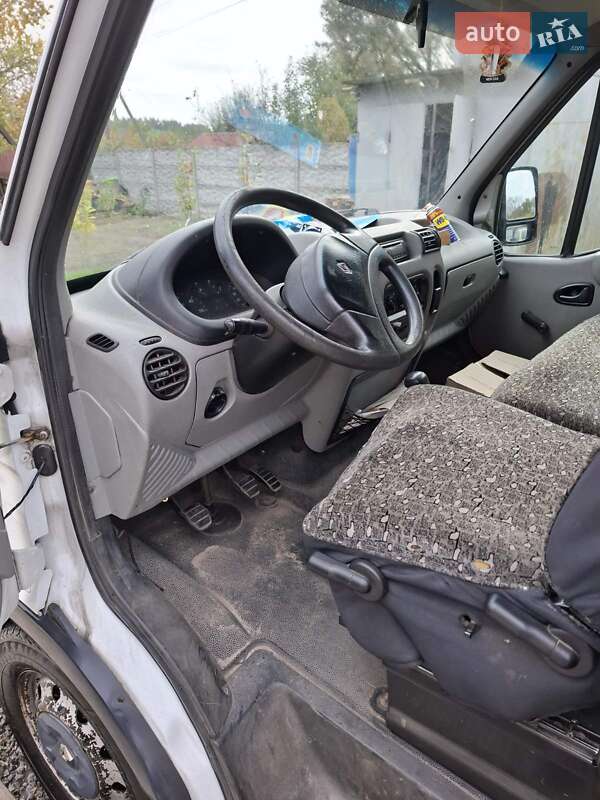 Минивэн Renault Master 2002 в Житомире