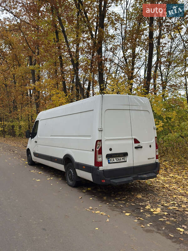 Грузовой фургон Renault Master 2015 в Киеве