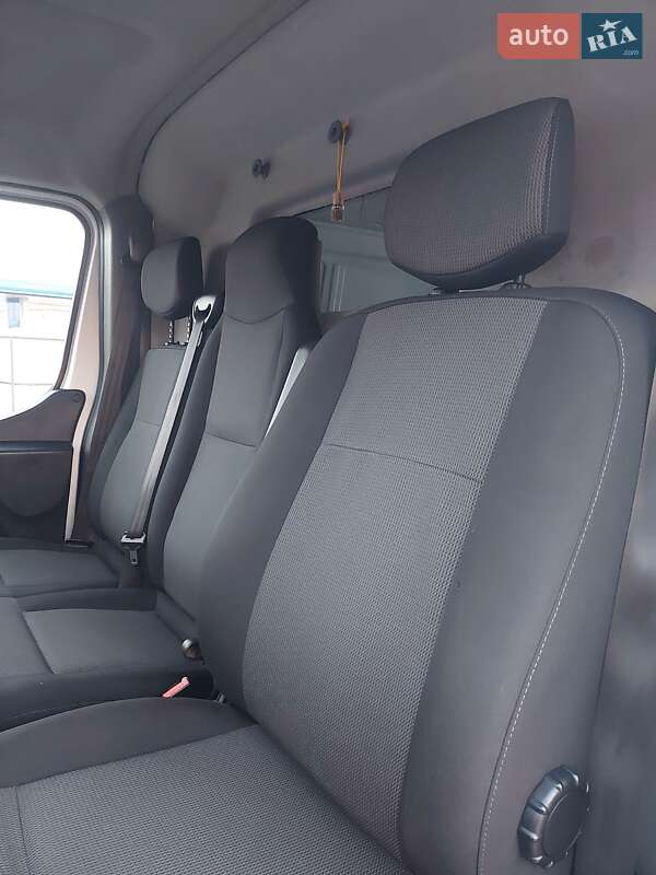 Грузовой фургон Renault Master 2021 в Млинове