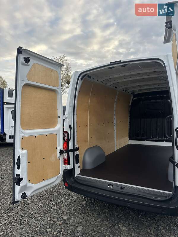 Вантажний фургон Renault Master 2022 в Ковелі