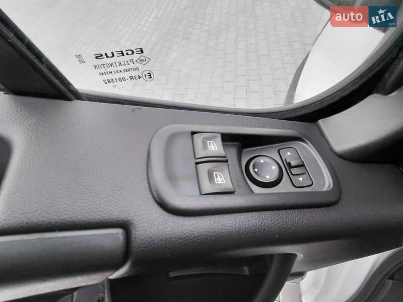 Тентований Renault Master 2021 в Києві фото 11 Тентований Renault Master 2021 в Києві