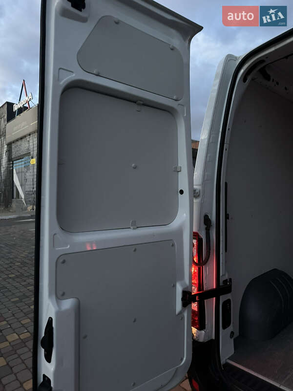 Грузовой фургон Renault Master 2020 в Луцке фото 39 Грузовой фургон Renault Master 2020 в Луцке