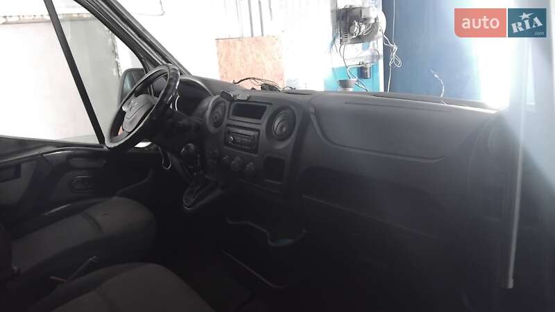 Микроавтобус Renault Master 2013 в Киеве фото 8 Микроавтобус Renault Master 2013 в Киеве
