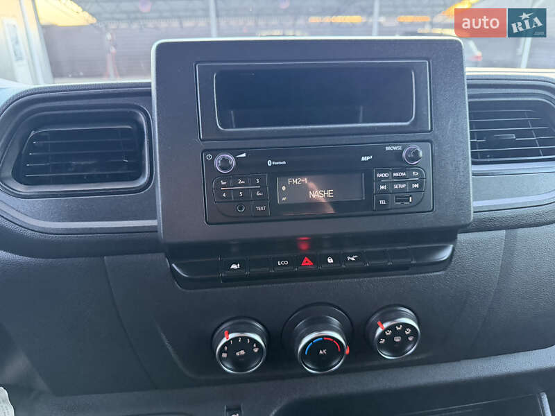 Вантажний фургон Renault Master 2022 в Дубні