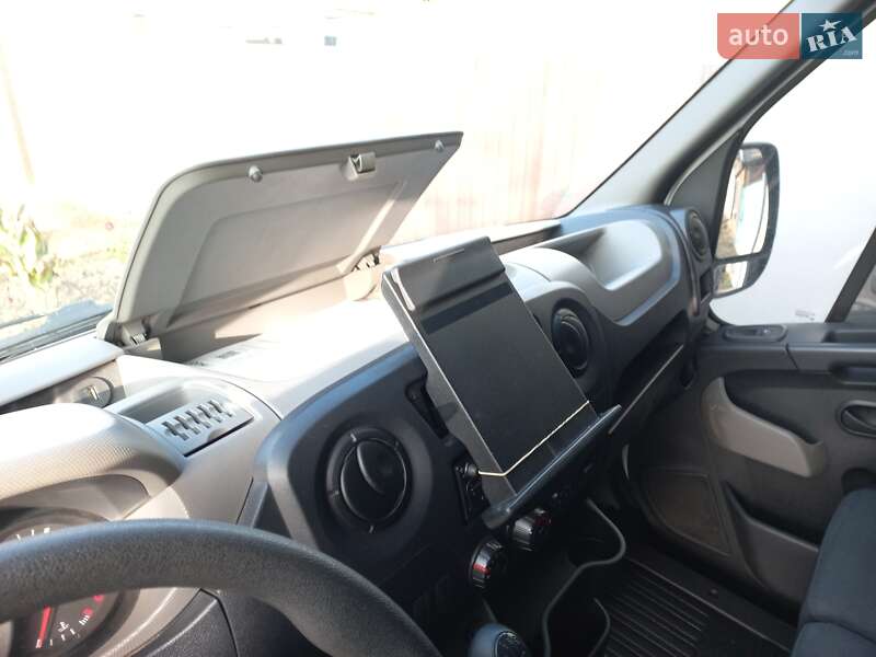 Грузовой фургон Renault Master 2016 в Харькове