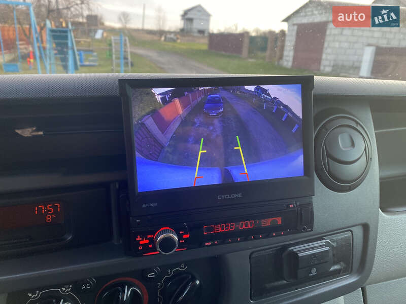 Інші вантажівки Renault Master 2005 в Обухові